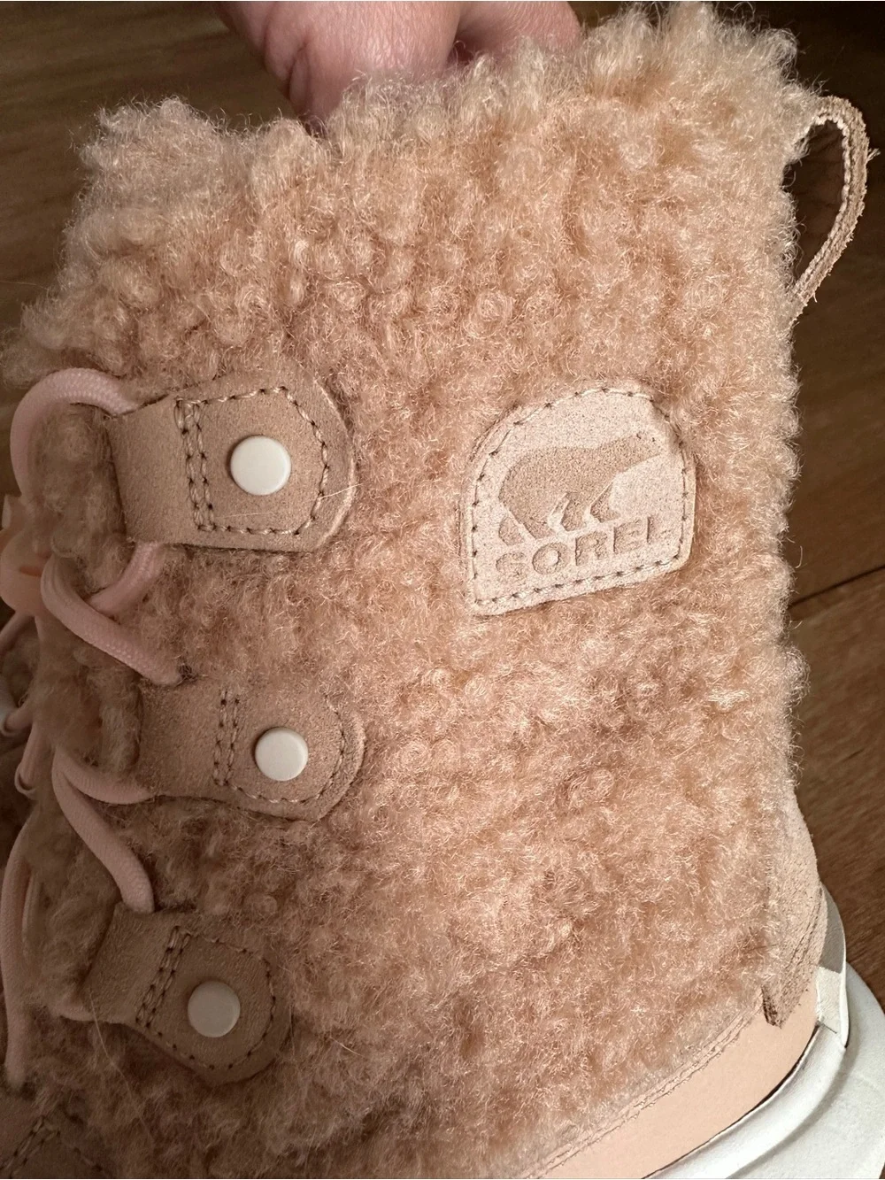NWOT Sorel Youth Explorer Cozy Boots - Size 2 - Canoe Chalk